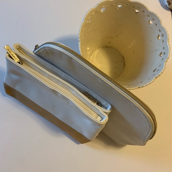 New make up bag Clarins - Picture 2 of 5